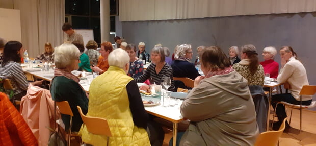 Ein Zusammensein mit vielen angeregten Gespr&auml;chen