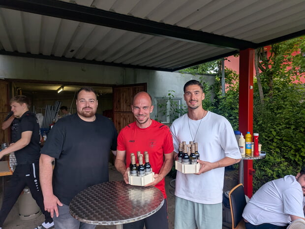 2. Abteilungsleiter Benjamin Kiesel, Co-Trainer Benjamin Gerstenlauer, scheidender Spielertrainer Marcel Bischof