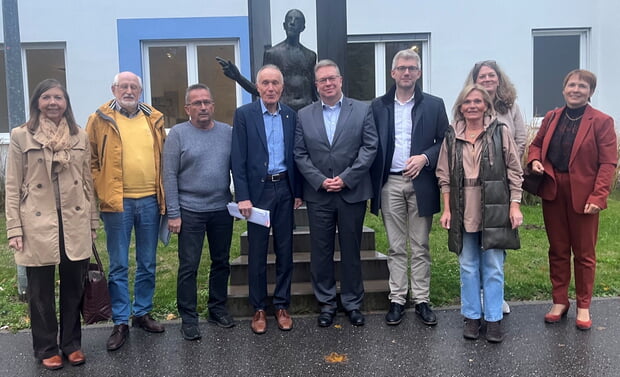 Vorstand des Fördervereins Gesundheitsversorgung Zabergäu und Umgebung e.V.mit SLK-Geschäftsführer Georg Schmidt